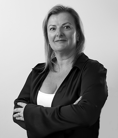 Olga García, Administration and Finance